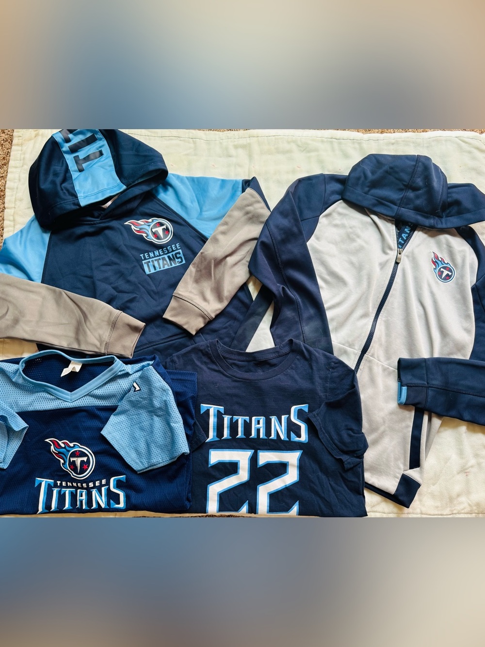 Tennessee Titans Youth XL (14/16) NFL 4PC Clothing Lot Hoodie Jacket Jersey Tee